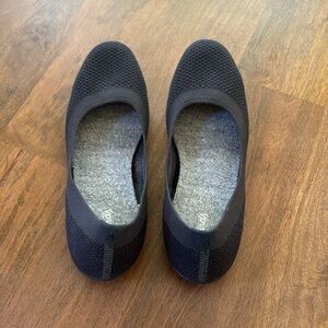 Allbirds Woven Flats 8.5 Navy